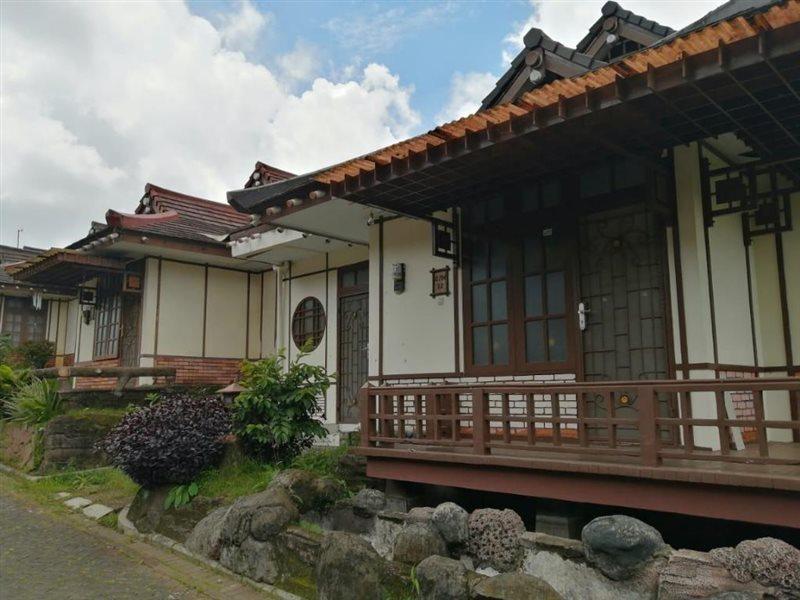 โอโย 2997 แกรนด์ สวีท พาเลซ 2 Hotel Sindanglaya ภายนอก รูปภาพ